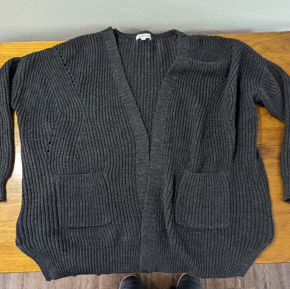 XL Dark Grey JustFab Sweater - Picture 1 of 6